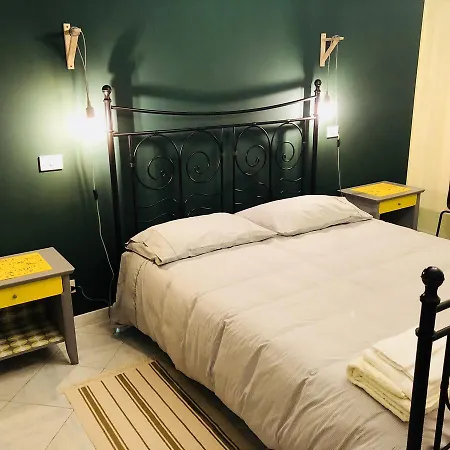 Viale Dei Pini Bed & Breakfast *